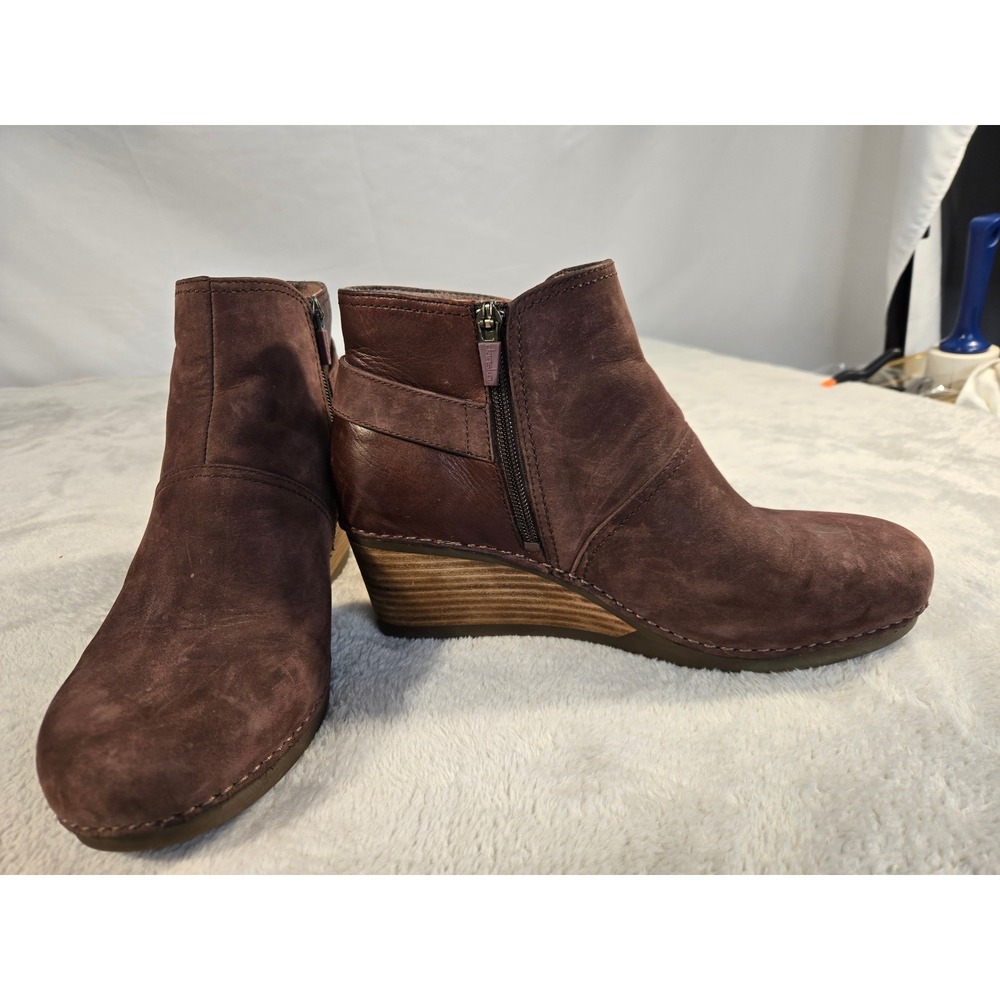 Dansko Lafayette Brown Leather Nubuck Wedge Ankle Booties Buckle Side Zip 41 - Picture 3 of 8